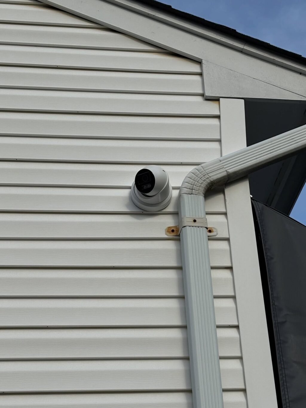 Instagram post from catchallsecurity. This post is in position 3.